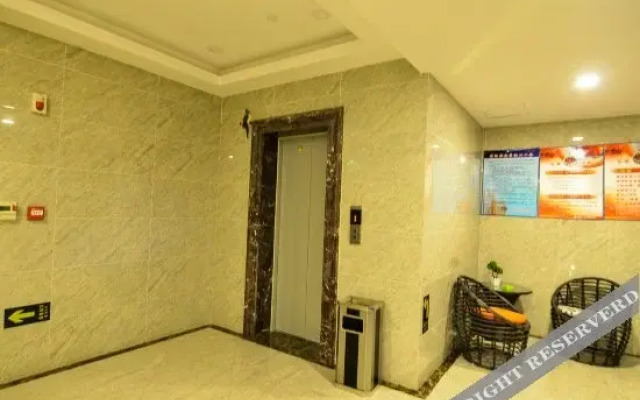 Fengzeyuan Business Hostel