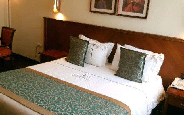 Madisson Hotel