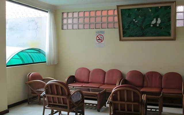 Hotel Lautze Indah