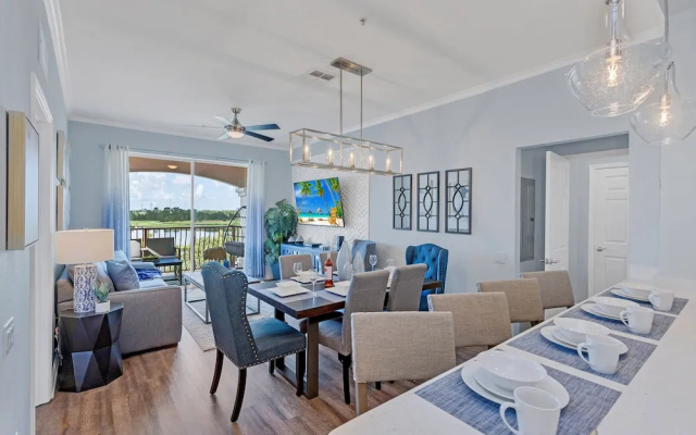 Condo w/ Prime View of Lake, Pool & Fireworks!