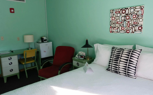 Holiday Music Motel