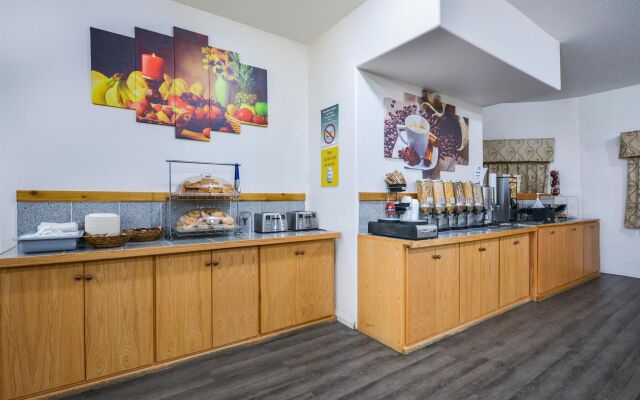 Canadas Best Value Inn Valemount