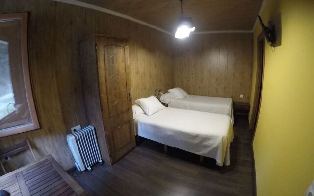 Hostal Restaurant Pous de la Neu
