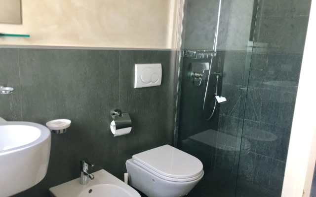 Hotel Joli