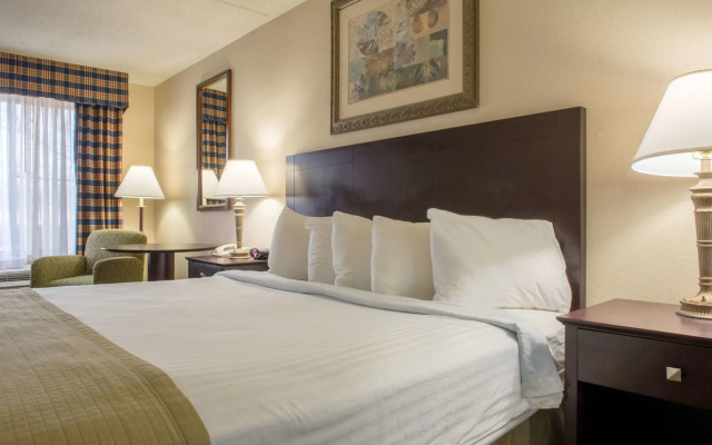 Spark by Hilton Hummelstown Hershey