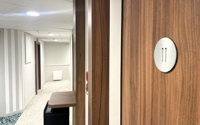 Le Crystal Dinard, Sure Hotel Collection by Best Western