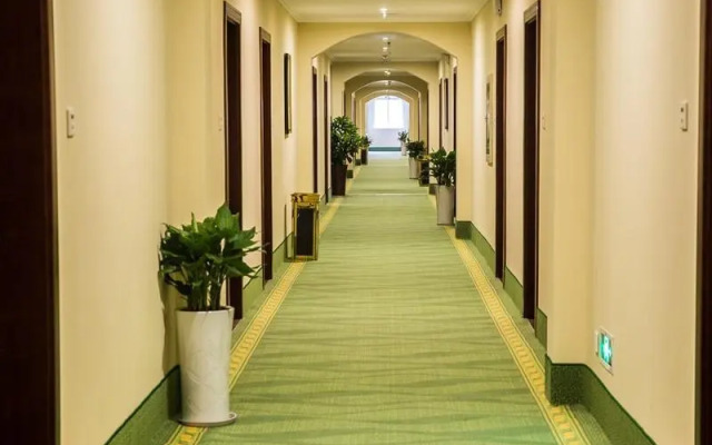 GreenTree Inn SuZhou ChangShu Fuchunjiang International Qipeicheng Road Express Hotel
