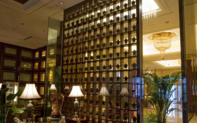 Yixing Hotel