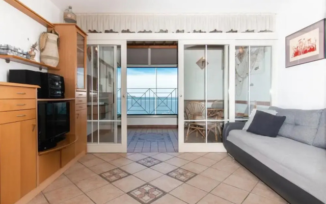 Sunny Beach Apartment