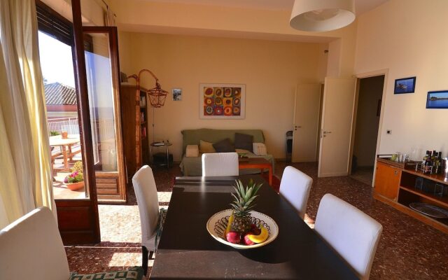 Cozy Holiday Home in Pozzillo with Terrace