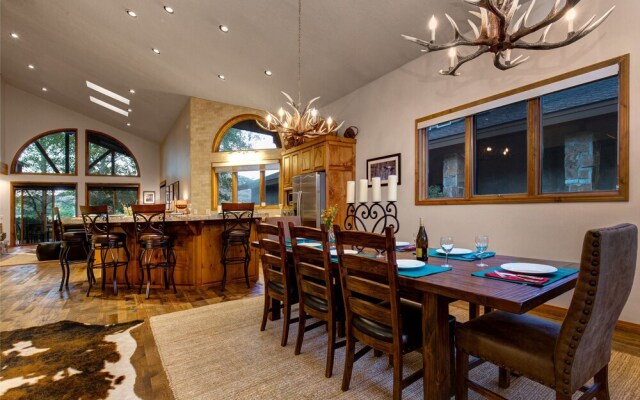 Abode at Four Lakes