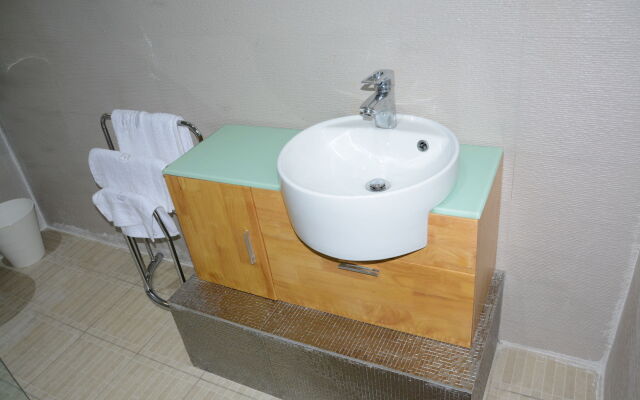 Springs Resorts Sparadise Suites