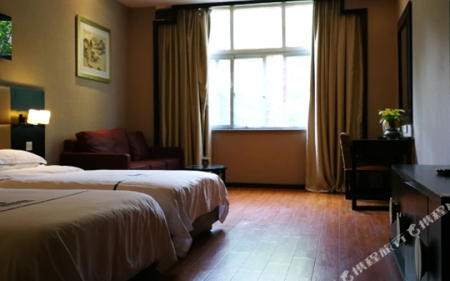First Star Inn