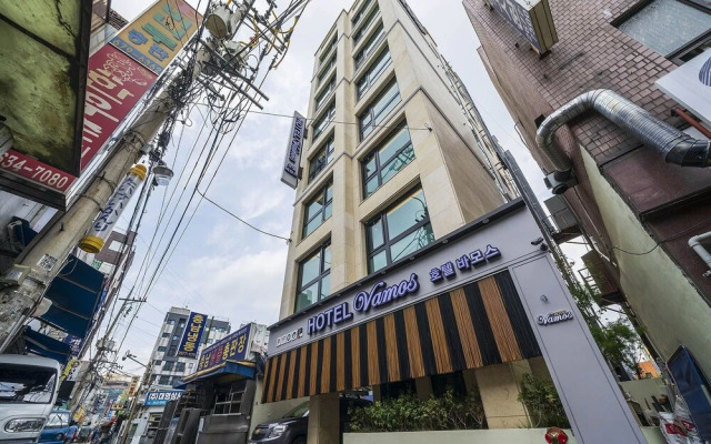 Yeongdeungpo Bamos Hotel
