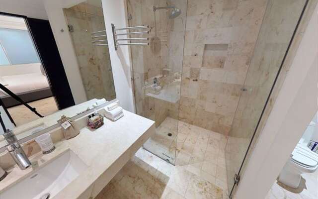 Elements 117 by Tripintravel