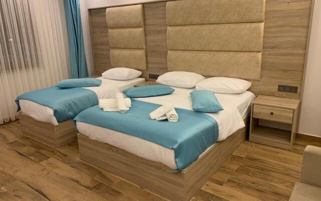 Danis Motel