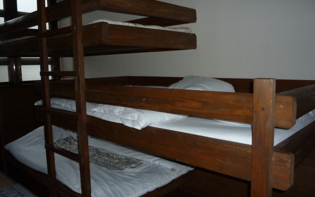 Sekkasai Lodge – Guest Rooms – Hakuba