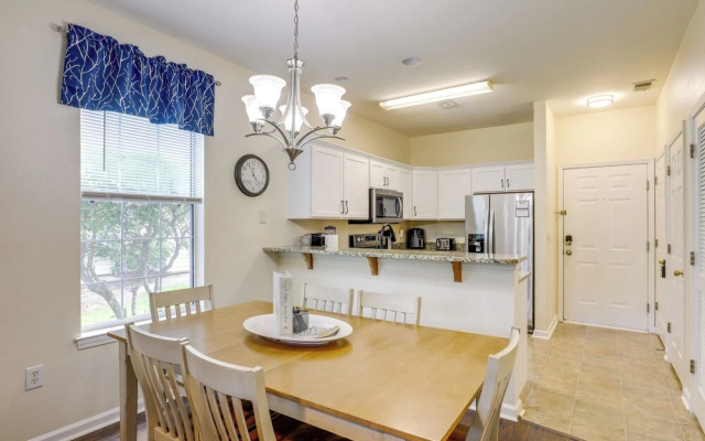 Ground-floor Myrtle Beach Condo w/ Community Perks