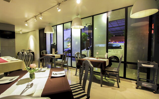 The Ratchathani Hotel