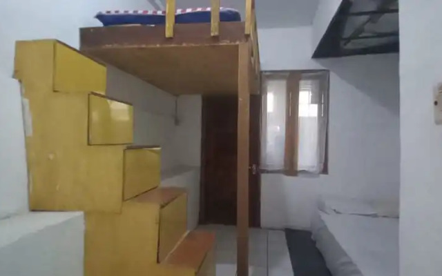 SPOT ON 93964 Guest House Pak Gatot 3