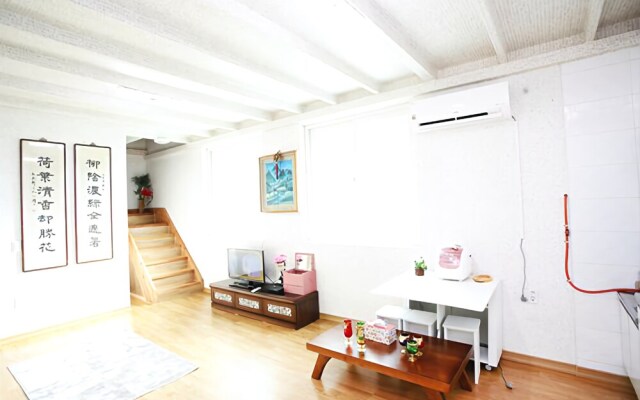 Pocheon Cloud Healing Valley Pension