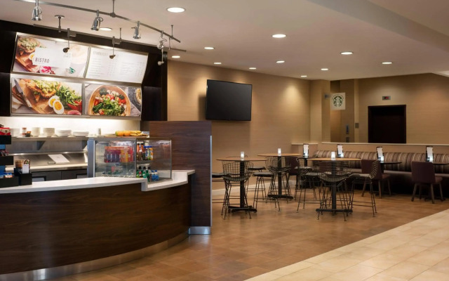 Courtyard by Marriott Denver Airport