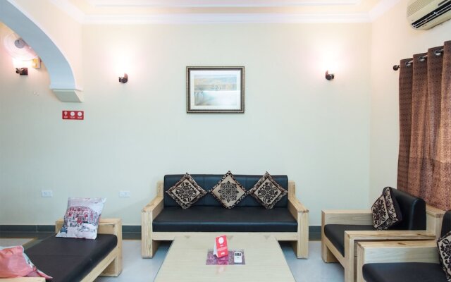 OYO 11064 Home Spacious 3BHK Near Hiran Magri