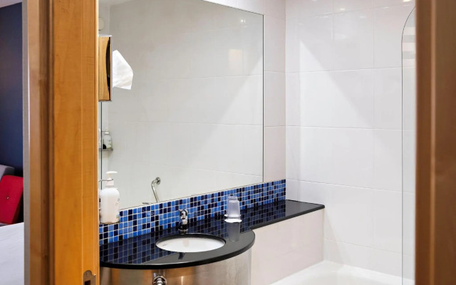 ibis Styles Paris Eiffel Cambronne