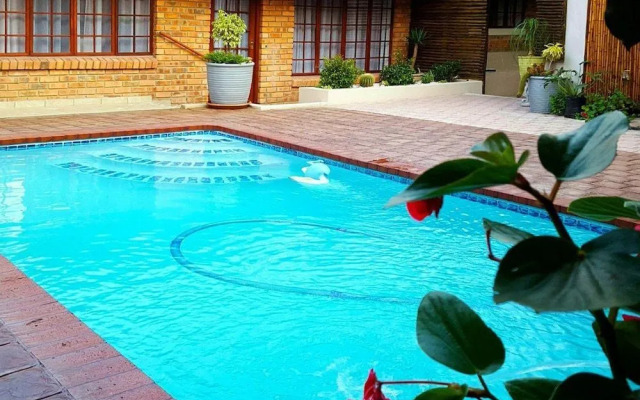 Pompano Guesthouse