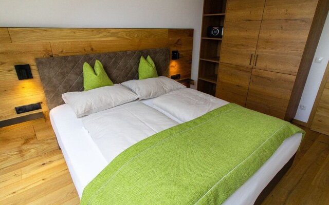 Modern Holidayapartment in Center of Mariapfarr