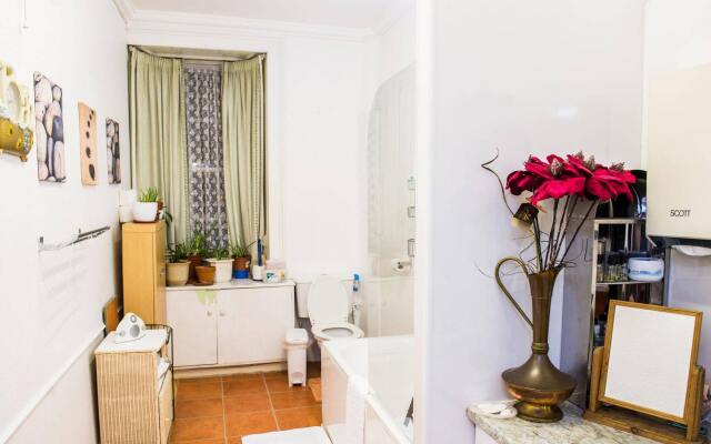 Lyncliff Hotel