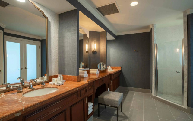 Renaissance Concourse Atlanta Airport Hotel