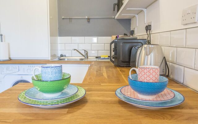 Snug with Views of the Chilterns