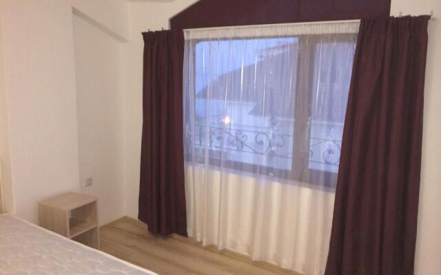 Villa Milagro Apartments