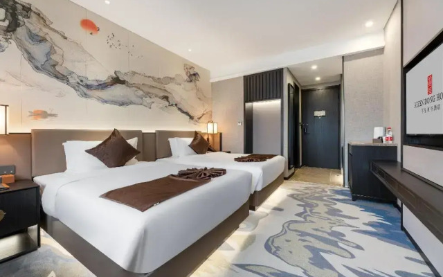 Rezen Dong Hotel (Xi'an Bell Tower Provincial Government Store)