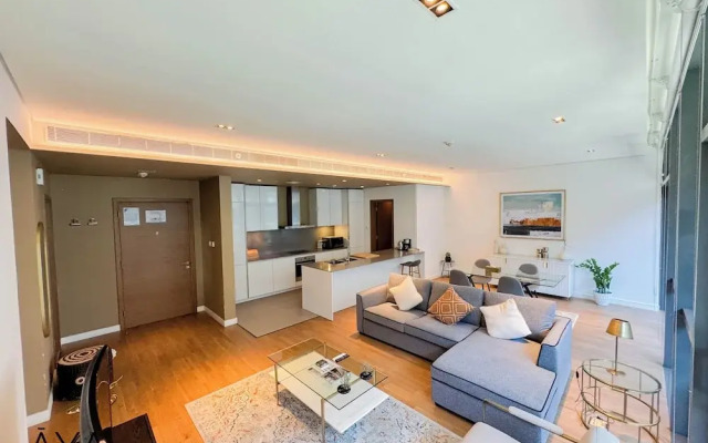 Aya - Sophisticated 1BR Apartment in CityWalk with Views