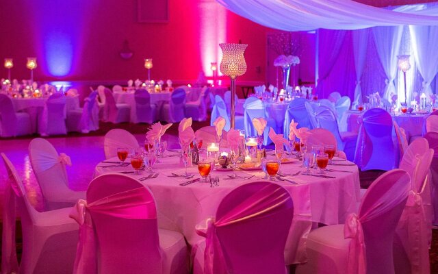 Hilton Peachtree City Atlanta Hotel & Conference Center