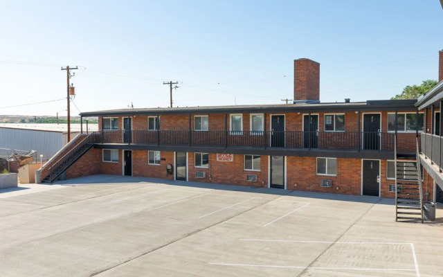 Econo Inn