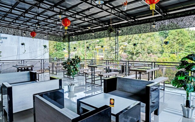 OYO 92152 Hotel The Wong