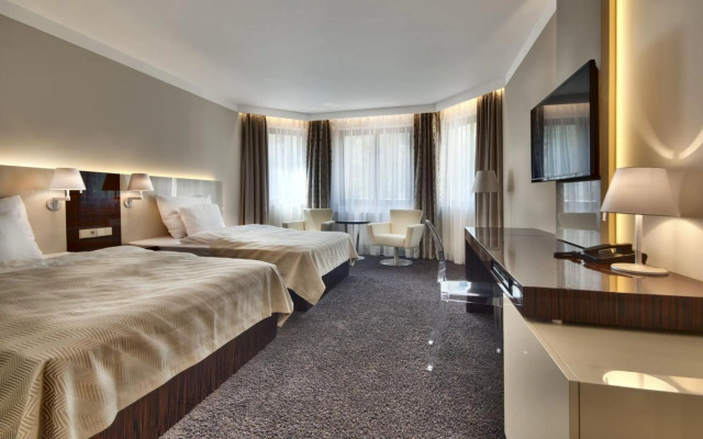 Luxury Spa & Wellness Hotel Prezident