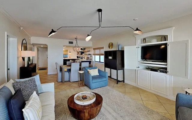 Shipwatch Surf & Yacht #301d