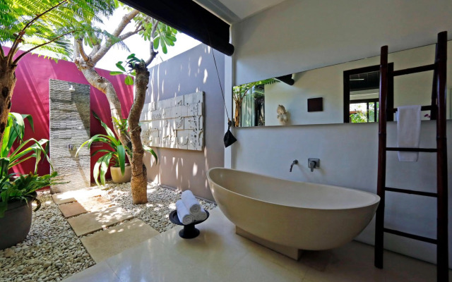 Chandra Bali Villas