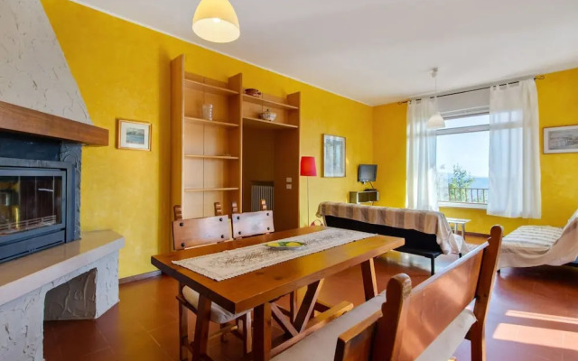 Holiday Home in Marciaga With Pool & Gulf Views