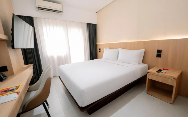 Capital O 203 Prasada Mansion Sudirman