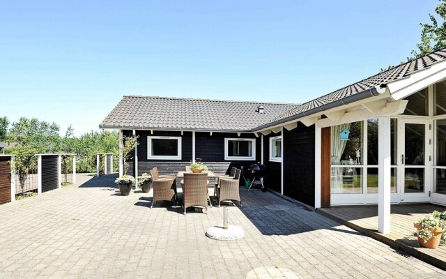 Alluring Holiday Home in Hemmet With Whirlpool