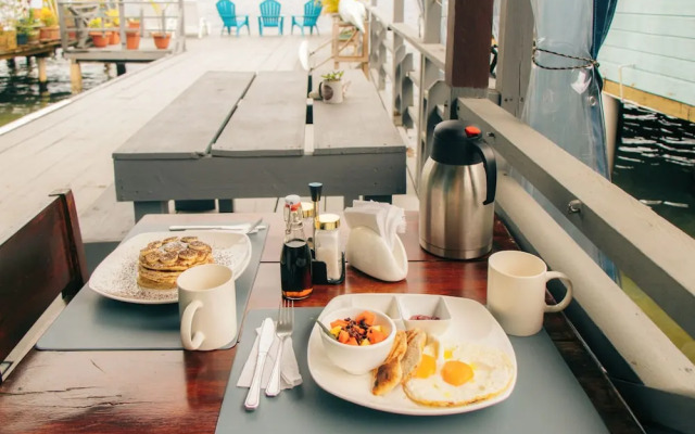 Saigon Bay Bed & Breakfast