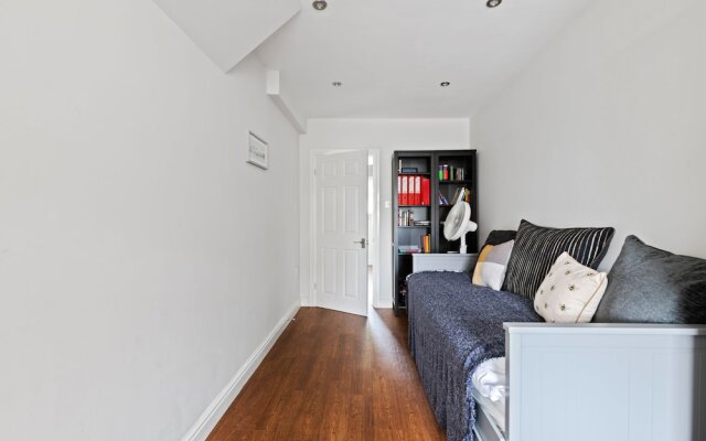 New Bright And Stylish 4Bd Home City Centre Of Leeds