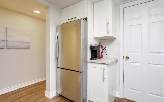 Wintergreen Retreat with Private Sauna & Patio 82291