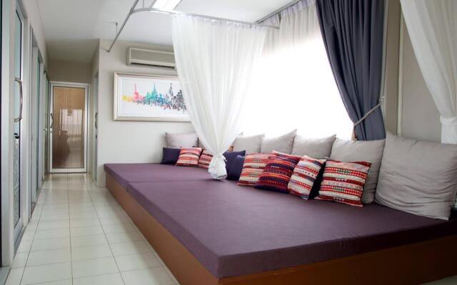 Hub 53 Bed & Breakfast