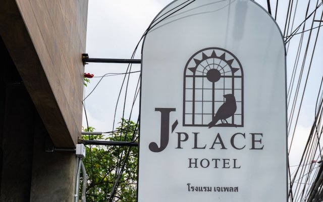 J Place Hotel